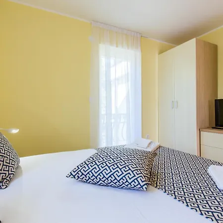 Apartments Kostrena
