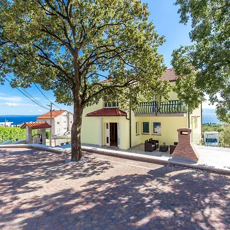 Apartments Kostrena Διαμέρισμα