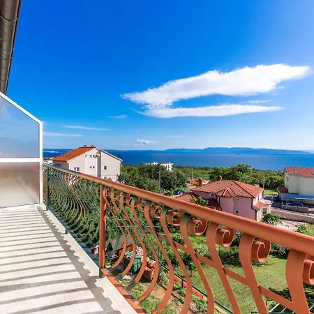 Apartments Kostrena * Kostrena