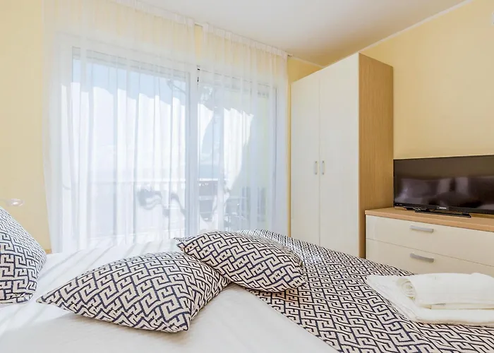 Apartments Kostrena * Kostrena